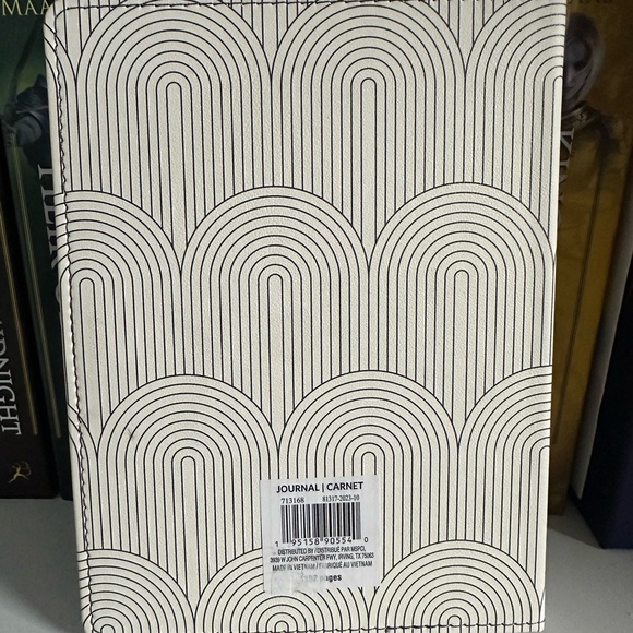 Brand new notebook - Picture 3 of 6